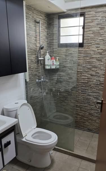 265B Punggol Way, 265B Punggol Way, 3 Bedrooms, 989 sqft, HDB Flat For Rent, by Fairos Ali, 500196062 - Bathroom - PropertyGuru.com.sg