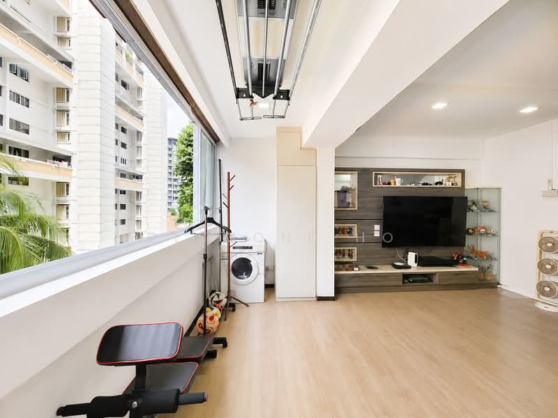 125 Serangoon North Avenue 1, 125 Serangoon North Avenue 1, 3 Bedrooms, 1,593 sqft, HDB Flat For Sale, by Desmond Ho, 500196063 - Balcony - PropertyGuru.com.sg