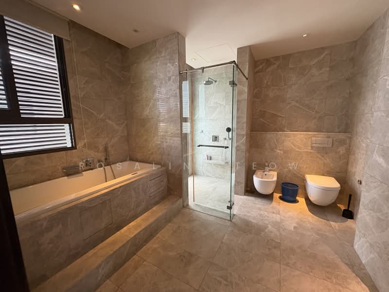 Paradise Island, Paradise Island, 6 Bedrooms, 8,880 sqft, Bungalow House For Sale, by Rosalind Teow, 500196067 - Bathroom - PropertyGuru.com.sg