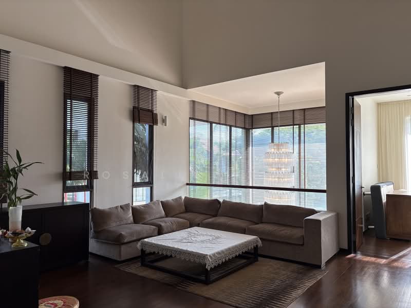 CHEAP Prestigious Waterfront Detached House in Sentosa District 4, Sentosa Cove, Coral Island, Treasure Island, Pearl Island, Paradise Island, Sandy island, Cove Drive, Cove Grove, Cove Way, Ocean Drive, Lakeshore View, 6 Bedrooms, 8,880 sqft, Bungalow House For Sale, by Rosalind Teow, 500196067 - Living Room - PropertyGuru.com.sg