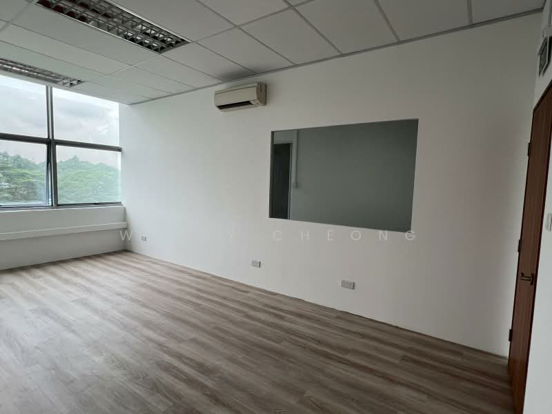 Wcega Tower, 21 Bukit Batok Crescent, 969 sqft, Light Industrial (B1) For Sale, by Wendy Cheong, 500196074 - Room 2 - CommercialGuru.com.sg