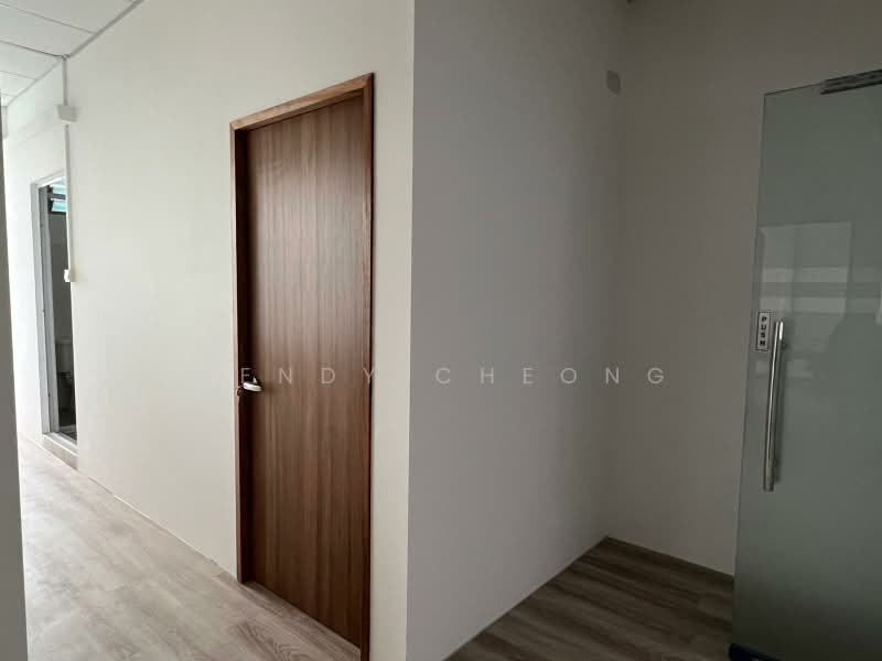 Wcega Tower, 21 Bukit Batok Crescent, 969 sqft, Light Industrial (B1) For Sale, by Wendy Cheong, 500196074 - Interior - CommercialGuru.com.sg