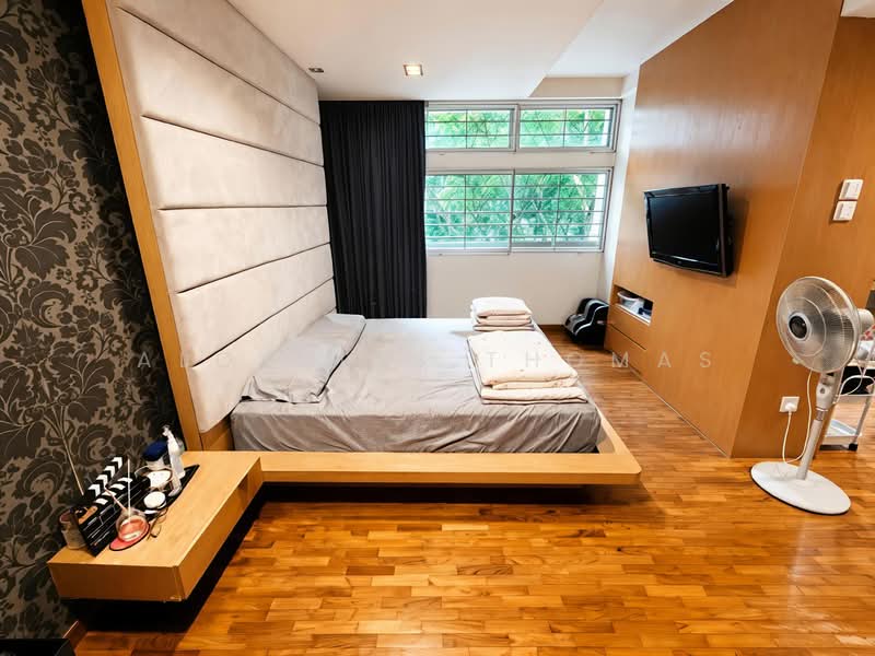 131 Clarence Lane, 131 Clarence Lane, 4 Bedrooms, 1,432 sqft, HDB Flat For Sale, by Aloysius Thomas Tan, 500196076 - Bedroom - PropertyGuru.com.sg