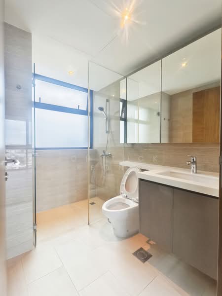 The Topiary, 17 Fernvale Lane, 5 Bedrooms, 1,292 sqft, Executive Condominium For Rent, by Loh Tuck Keong, 500196086 - Bathroom - PropertyGuru.com.sg