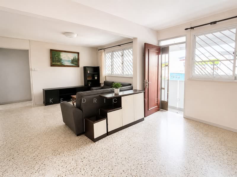 101 Simei Street 1, 101 Simei Street 1, 3 Bedrooms, 1,119 sqft, HDB Flat For Sale, by Kendrick Yeap, 500196088 - Living Room - PropertyGuru.com.sg