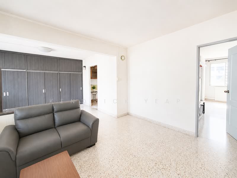 101 Simei Street 1, 101 Simei Street 1, 3 Bedrooms, 1,119 sqft, HDB Flat For Sale, by Kendrick Yeap, 500196088 - Living Room - PropertyGuru.com.sg