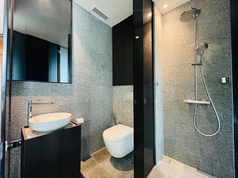 Newton 18, 18 Newton Road, 1 Bedroom, 614 sqft, Apartment For Rent, by April Lee, 500196098 - Bathroom - PropertyGuru.com.sg