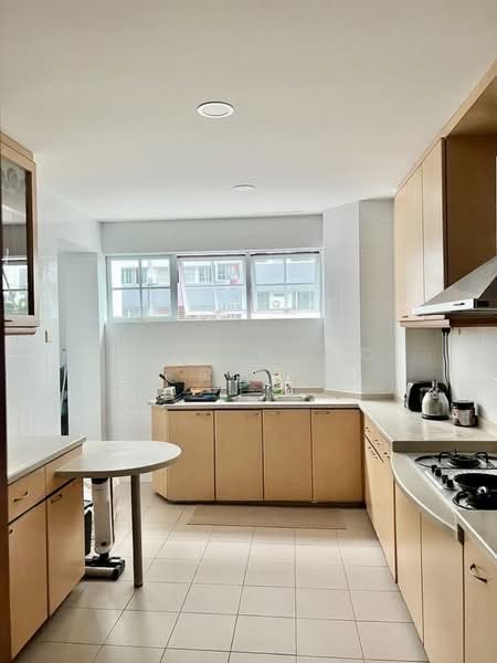 Chng Mansions, 120 Arthur Road, 2 Bedrooms, 1,500 sqft, Apartment For Rent, by Paul Wong 黄逸强, 500196099 - Kitchen - PropertyGuru.com.sg