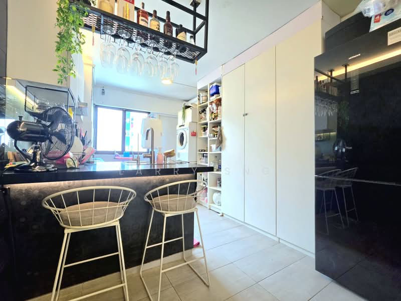 418 Ang Mo Kio Avenue 10, 418 Ang Mo Kio Avenue 10, Room Rental, 150 sqft, HDB Flat For Rent, by Larry Sng, 500196107 - Kitchen - PropertyGuru.com.sg
