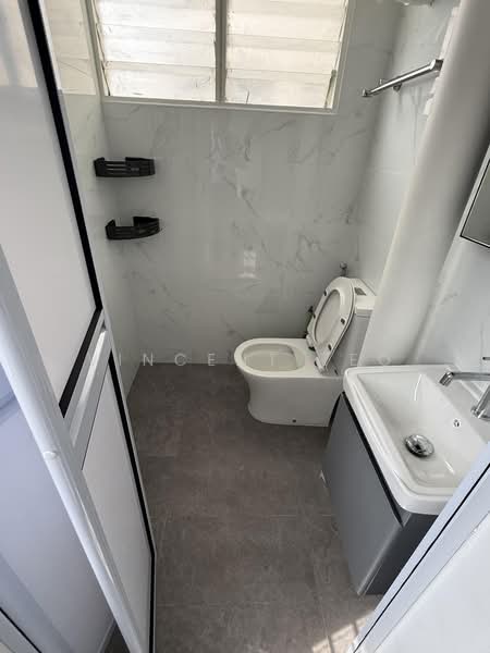 163 Ang Mo Kio Avenue 4, 163 Ang Mo Kio Avenue 4, Room Rental, 80 sqft, HDB Flat For Rent, by Vincent Teo, 500196109 - Bathroom - PropertyGuru.com.sg