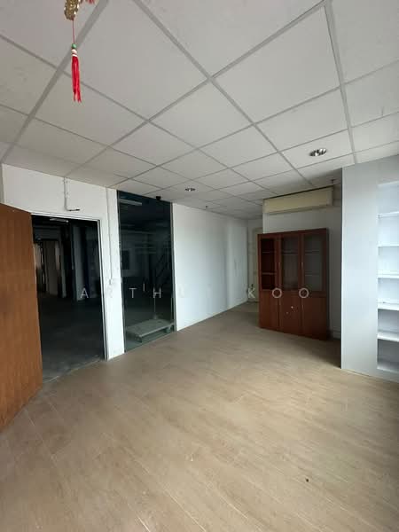 Novelty Techpoint, 27 New Industrial Road, 2,788 sqft, Light Industrial (B1) For Rent, by Arthur Koo, 500196112 - Office Area - CommercialGuru.com.sg