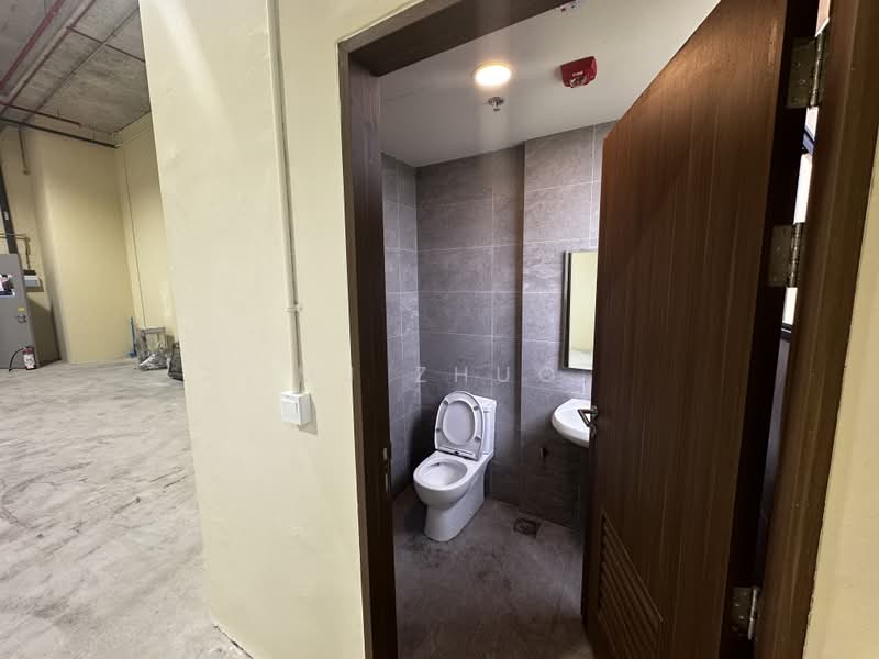 Stellar @ Tampines, 12 Tampines North Drive 4, 850 sqft, Factory / Workshop (B2) For Rent, by MJ Zhuo, 500196126 - Bathroom - CommercialGuru.com.sg