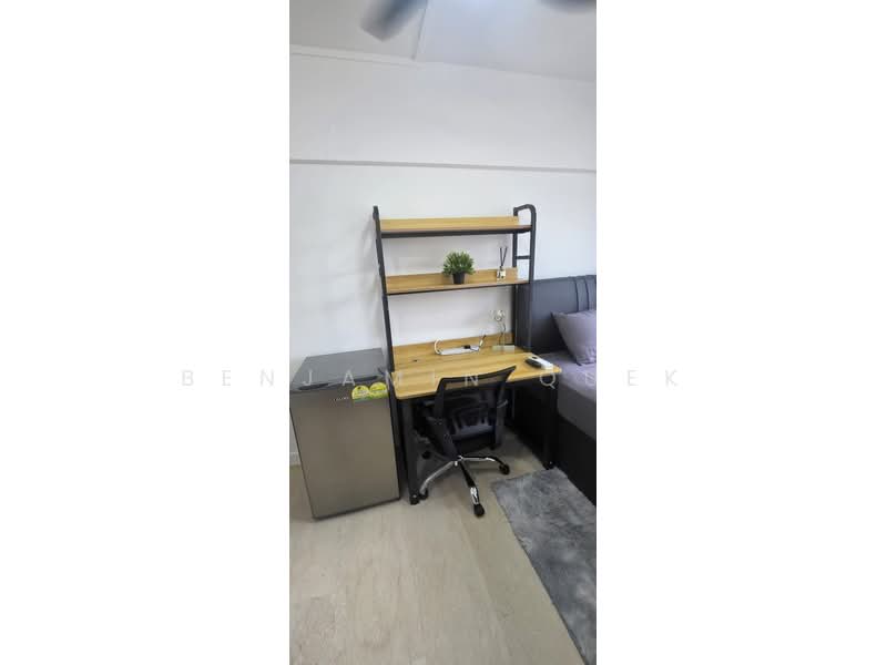 People's Park Complex, 1 Park Road, Room Rental, 120 sqft, Apartment For Rent, by Benjamin Quek, 500196138 - Study - PropertyGuru.com.sg