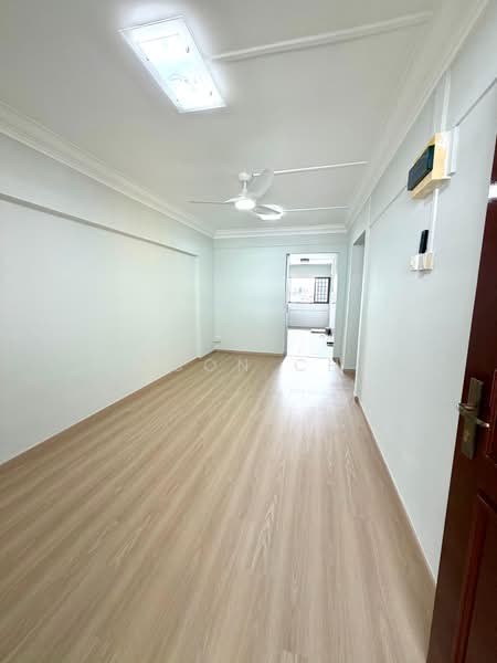 178 Ang Mo Kio Avenue 4, 178 Ang Mo Kio Avenue 4, 2 Bedrooms, 732 sqft, HDB Flat For Rent, by Wilson Chen, 500196140 - Living Area (Brand New Flooring) - PropertyGuru.com.sg
