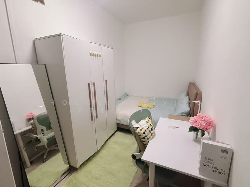 Orchard Towers, 1 Claymore Drive, Room Rental, 100 sqft, Condominium For Rent, by ling, 500196141 - Bedroom - PropertyGuru.com.sg