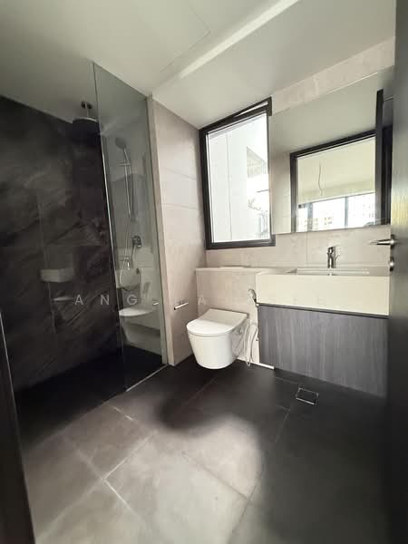 Gems Ville, 8 Lorong 13 Geylang, 3 Bedrooms, 1,216 sqft, Condominium For Sale, by Ang Lay See, 500196142 - Bathroom - PropertyGuru.com.sg