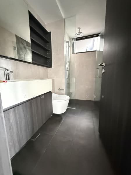 Gems Ville, 8 Lorong 13 Geylang, 3 Bedrooms, 1,216 sqft, Condominium For Sale, by Ang Lay See, 500196142 - Bathroom - PropertyGuru.com.sg