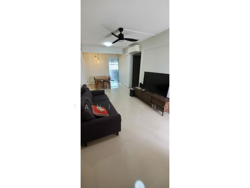 42 Chai Chee Street, 42 Chai Chee Street, 2 Bedrooms, 721 sqft, HDB Flat For Rent, by Tania Ong, 500196148 - Living Room - PropertyGuru.com.sg