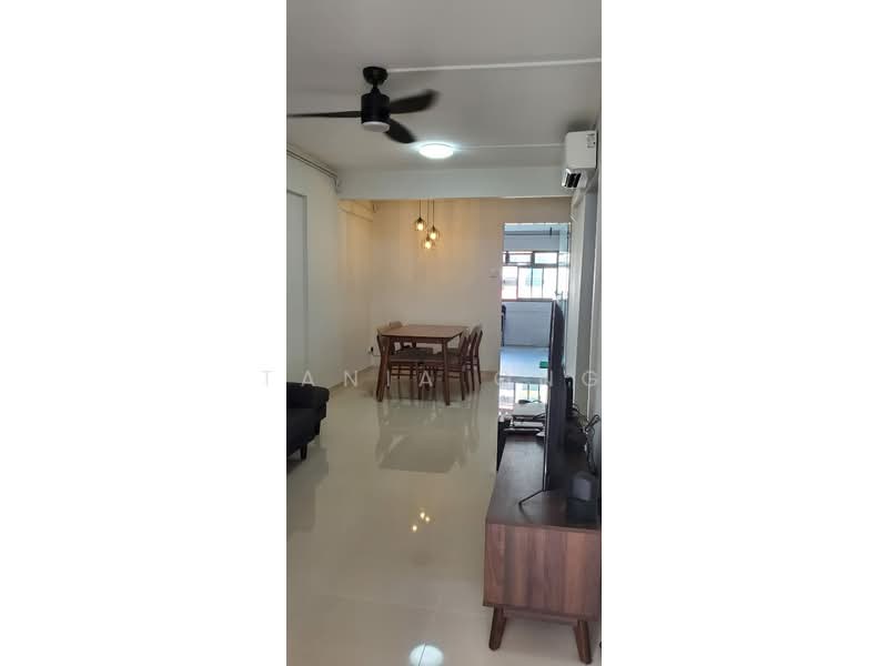 42 Chai Chee Street, 42 Chai Chee Street, 2 Bedrooms, 721 sqft, HDB Flat For Rent, by Tania Ong, 500196148 - Living Room - PropertyGuru.com.sg