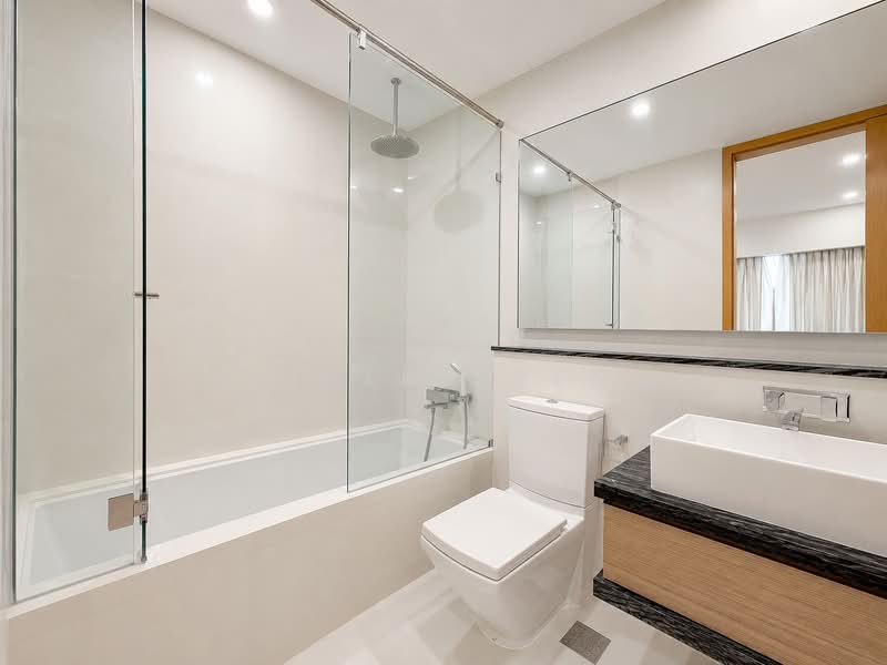 Marina Bay Residences, 18 Marina Boulevard, 2 Bedrooms, 1,066 sqft, Condominium For Rent, by Shirley Seng, 500196153 - Bathroom - PropertyGuru.com.sg