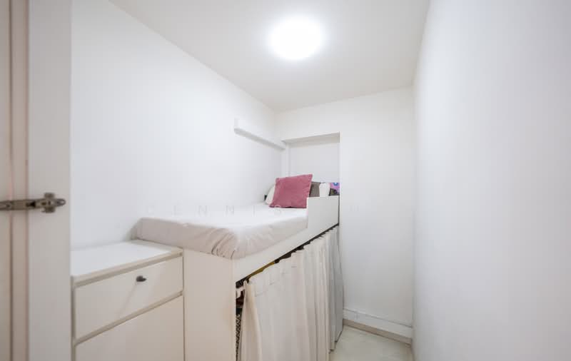 447 Bright Hill Drive, 447 Bright Hill Drive, 3 Bedrooms, 1,345 sqft, HDB Flat For Sale, by Dennis Chia, 500196168 - Helpers Room - PropertyGuru.com.sg