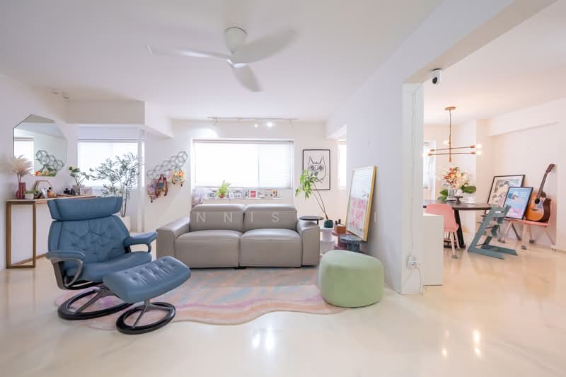 447 Bright Hill Drive, 447 Bright Hill Drive, 3 Bedrooms, 1,345 sqft, HDB Flat For Sale, by Dennis Chia, 500196168 - Living Room - PropertyGuru.com.sg