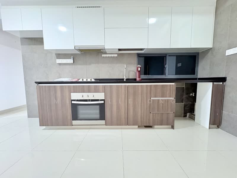 Parc Olympia, 60 Flora Drive, 2 Bedrooms, 657 sqft, Condominium For Rent, by Michelle Ong, 500196170 - Kitchen - PropertyGuru.com.sg
