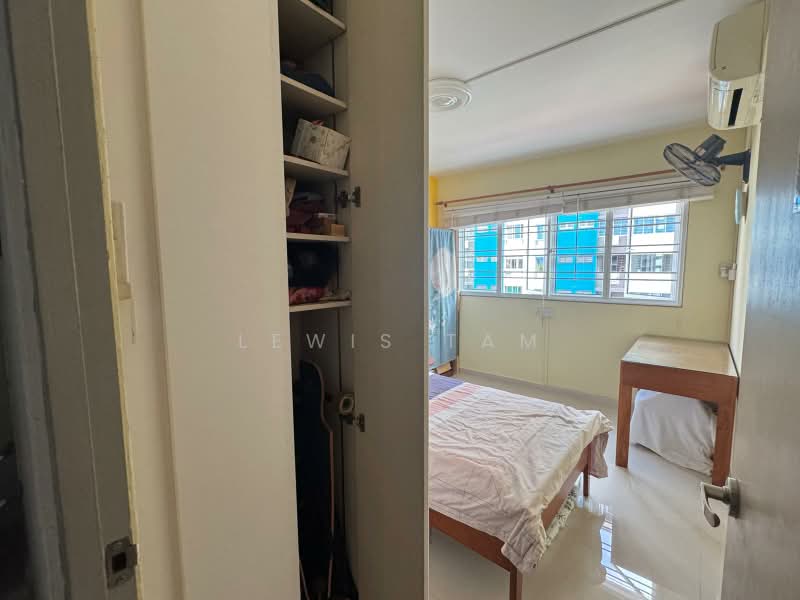 839 Yishun Street 81, 839 Yishun Street 81, 3 Bedrooms, 1,108 sqft, HDB Flat For Rent, by Lewis Tam, 500196171 - Bedroom - PropertyGuru.com.sg
