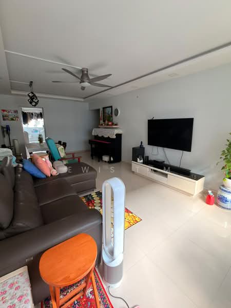 839 Yishun Street 81, 839 Yishun Street 81, 3 Bedrooms, 1,108 sqft, HDB Flat For Rent, by Lewis Tam, 500196171 - Living Room - PropertyGuru.com.sg
