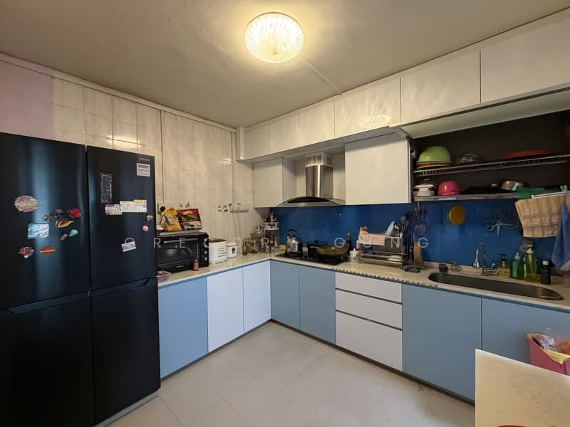 899B Woodlands Drive 50, 899B Woodlands Drive 50, 2 Bedrooms, 1,324 sqft, HDB Flat For Sale, by Gregory Gung, 500196182 - Kitchen - PropertyGuru.com.sg