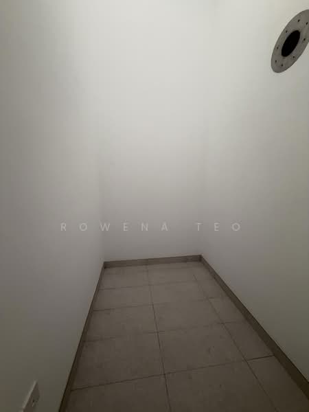 Jervois Mansion, 14 Jervois Close, 4 Bedrooms, 1,303 sqft, Condominium For Rent, by Rowena Teo, 500196186 - Bomb shelter - PropertyGuru.com.sg