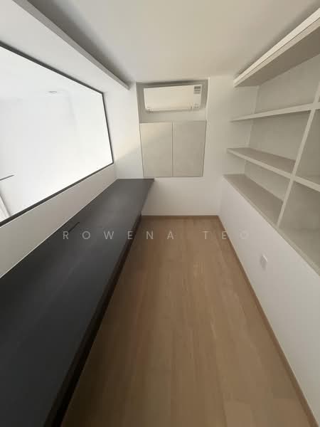 Jervois Mansion, 14 Jervois Close, 4 Bedrooms, 1,303 sqft, Condominium For Rent, by Rowena Teo, 500196186 - Loft / Study room - PropertyGuru.com.sg