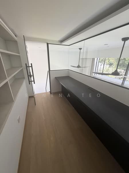 Jervois Mansion, 14 Jervois Close, 4 Bedrooms, 1,303 sqft, Condominium For Rent, by Rowena Teo, 500196186 - Loft / Study room - PropertyGuru.com.sg