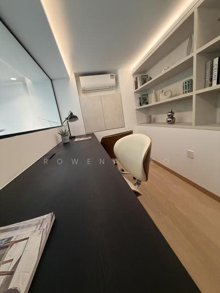 Jervois Mansion, 14 Jervois Close, Tanglin / Holland / Bukit Timah, 4 Bedrooms, 1,303 sqft, Condominium For Rent, by Rowena Teo, 500196186 - Study Loft - PropertyGuru.com.sg