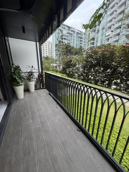 Jervois Mansion, 14 Jervois Close, Tanglin / Holland / Bukit Timah, 4 Bedrooms, 1,303 sqft, Condominium For Rent, by Rowena Teo, 500196186 - Main balcony - PropertyGuru.com.sg