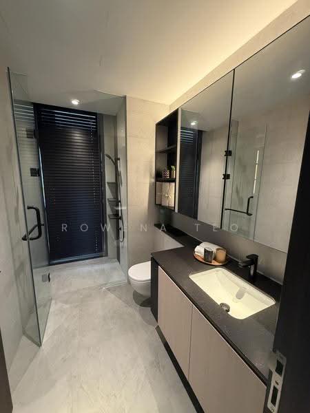 Jervois Mansion, 14 Jervois Close, Tanglin / Holland / Bukit Timah, 4 Bedrooms, 1,303 sqft, Condominium For Rent, by Rowena Teo, 500196186 - Shared bathroom - PropertyGuru.com.sg