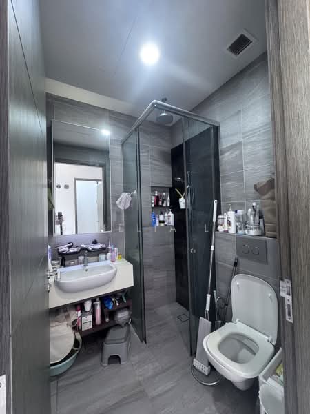 One Dusun Residences, 1 Jalan Dusun, 2 Bedrooms, 482 sqft, Condominium For Sale, by Ophelia Liu, 500196189 - Bathroom - PropertyGuru.com.sg