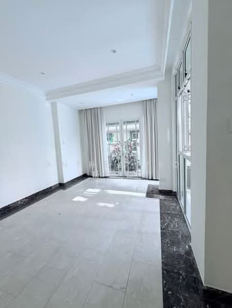 Holland Green, Holland Green, 5 Bedrooms, 4,500 sqft, Detached House For Sale, by Anthea Yeo 杨丽娇, 500196193 - Interior - PropertyGuru.com.sg