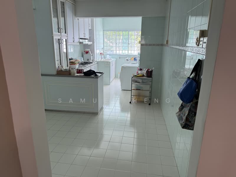 112 Tampines Street 11, 112 Tampines Street 11, 2 Bedrooms, 850 sqft, HDB Flat For Sale, by Samuel Heng, 500196194 - Kitchen - PropertyGuru.com.sg