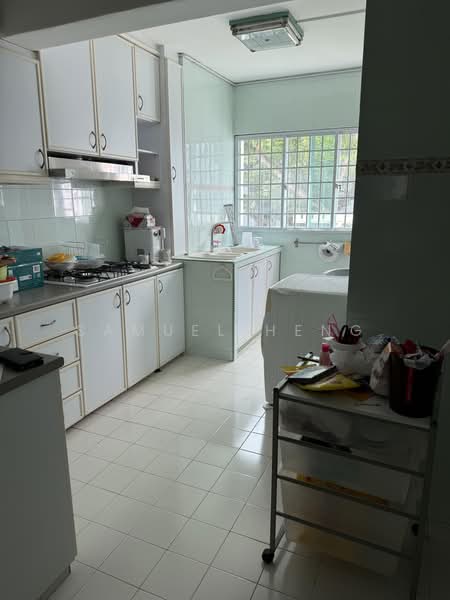 112 Tampines Street 11, 112 Tampines Street 11, 2 Bedrooms, 850 sqft, HDB Flat For Sale, by Samuel Heng, 500196194 - Kitchen - PropertyGuru.com.sg
