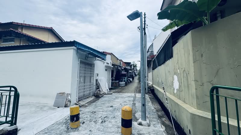 Siglap Drive, Siglap Drive, East Coast / Marine Parade, 1,880 sqft, Shop / Shophouse For Rent, by Elle Cheong, 500196196 - Exterior - CommercialGuru.com.sg