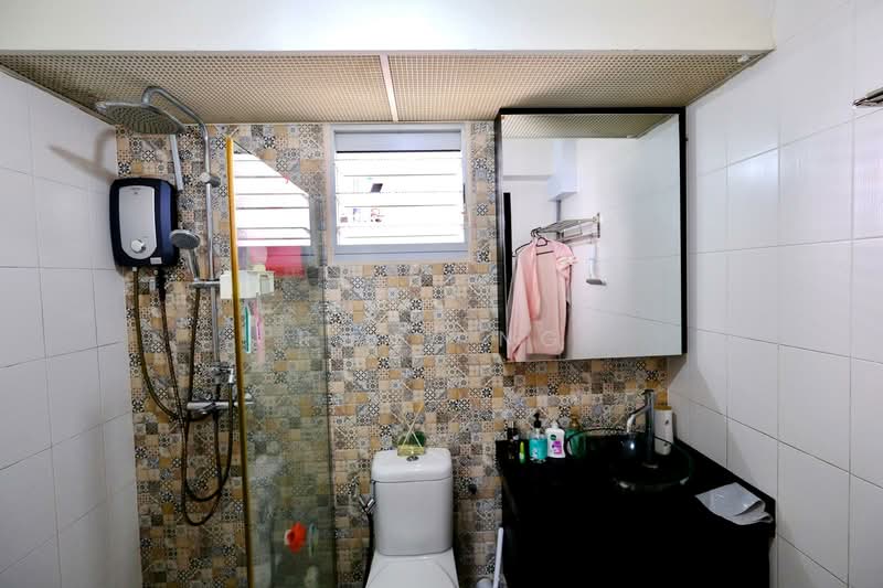 443D Fajar Road, 443D Fajar Road, Dairy Farm / Bukit Panjang / Choa Chu Kang, 3 Bedrooms, 1,001 sqft, HDB Flat For Sale, by Rony Ng, 500196218 - Bathroom - PropertyGuru.com.sg