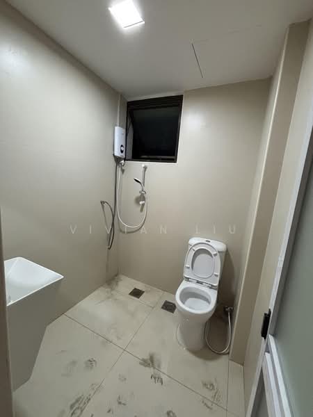 Parc Oasis, 35 Jurong East Avenue 1, 5 Bedrooms, 1,227 sqft, Condominium For Rent, by Vivian Liu, 500196222 - PropertyGuru.com.sg