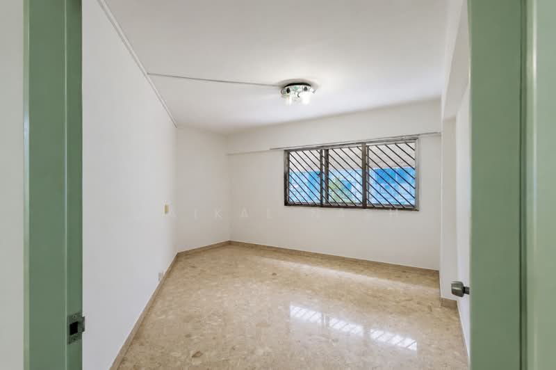551 Jurong West Street 42, 551 Jurong West Street 42, 3 Bedrooms, 1,485 sqft, HDB Flat For Sale, by Haikal Nash, 500196230 - Common Bedroom 2 - PropertyGuru.com.sg