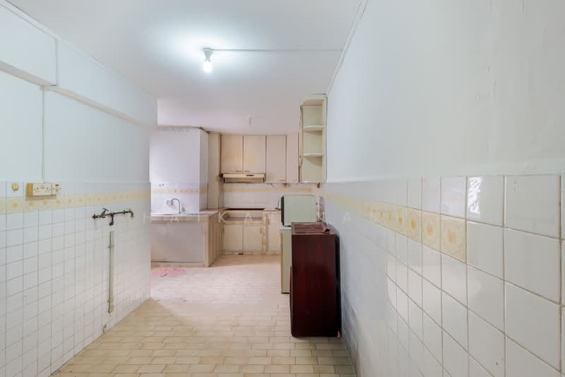 551 Jurong West Street 42, 551 Jurong West Street 42, 3 Bedrooms, 1,485 sqft, HDB Flat For Sale, by Haikal Nash, 500196230 - Kitchen - PropertyGuru.com.sg