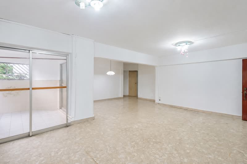 551 Jurong West Street 42, 551 Jurong West Street 42, 3 Bedrooms, 1,485 sqft, HDB Flat For Sale, by Haikal Nash, 500196230 - Living & Dining Area - PropertyGuru.com.sg