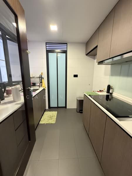 Riverparc Residence, 90 Punggol Drive, 3 Bedrooms, 1,076 sqft, Executive Condominium For Sale, by Cadence Yu, 500196241 - Kitchen - PropertyGuru.com.sg