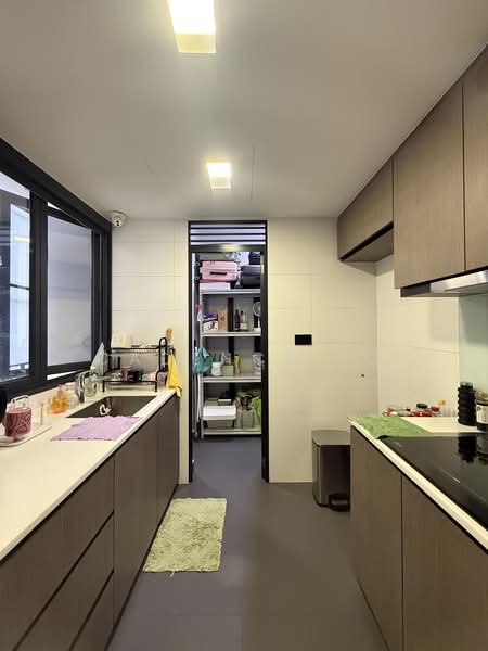 Riverparc Residence, 90 Punggol Drive, 3 Bedrooms, 1,076 sqft, Executive Condominium For Sale, by Cadence Yu, 500196241 - Kitchen - PropertyGuru.com.sg