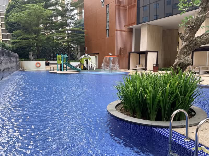 The Ritz-Carlton Residences, 65 Cairnhill Road, 4 Bedrooms, 2,831 sqft, Condominium For Sale, by Merywaty (Mery), 500196246 - Pool - PropertyGuru.com.sg