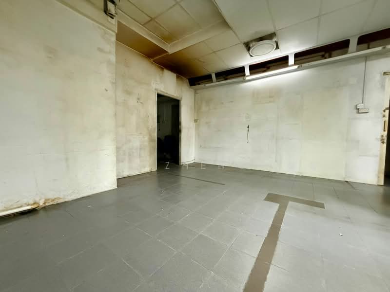 166 Bukit Batok West Ave 8, 166 Bukit Batok West Ave 8, 422 sqft, Shop / Shophouse For Rent, by Allan Zheng 鄭黎, 500196253 - Interior - CommercialGuru.com.sg